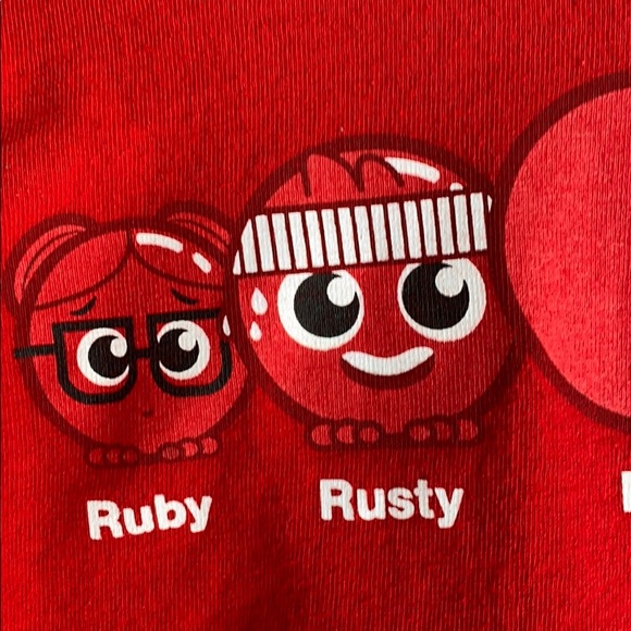 Walgreens “Everyday Hero” Red Nose Day Tshirt - Picture 7 of 8